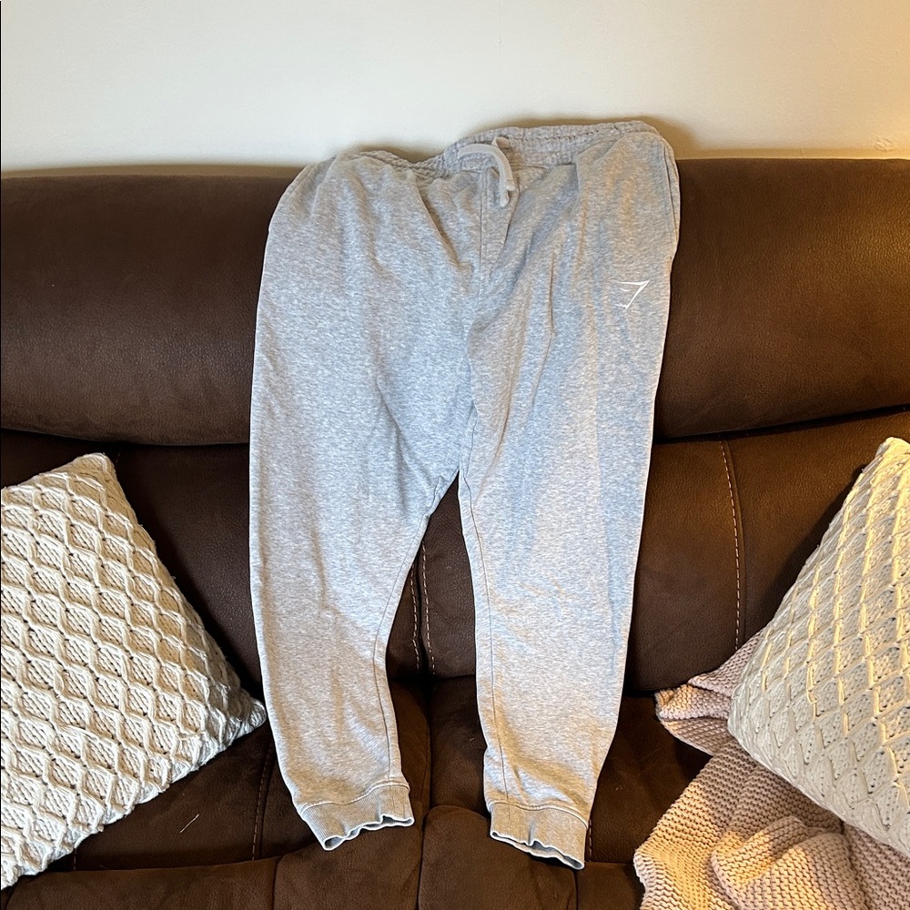 Gray men’s joggers